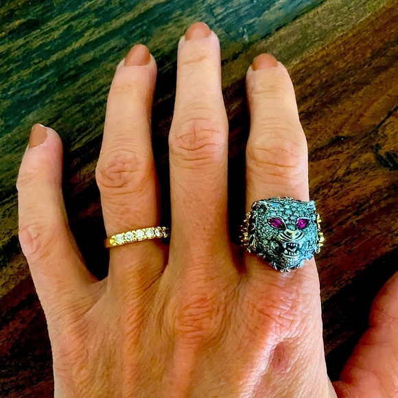 Distinctive Design Pink Sapphire silver diamond Feline Head Ring - Picture 3 of 6